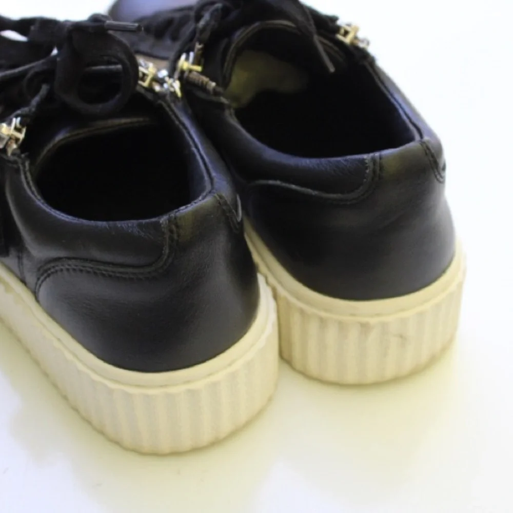 J Slides slides fashion